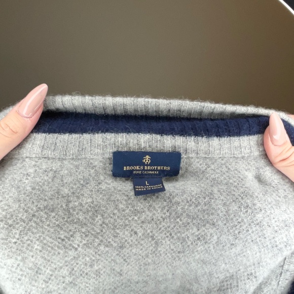 Brooks Brothers 100% Cashmere crew neck - Picture 1 of 2